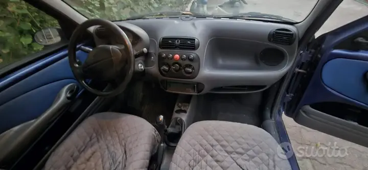 Fiat 600 2000 photo 2