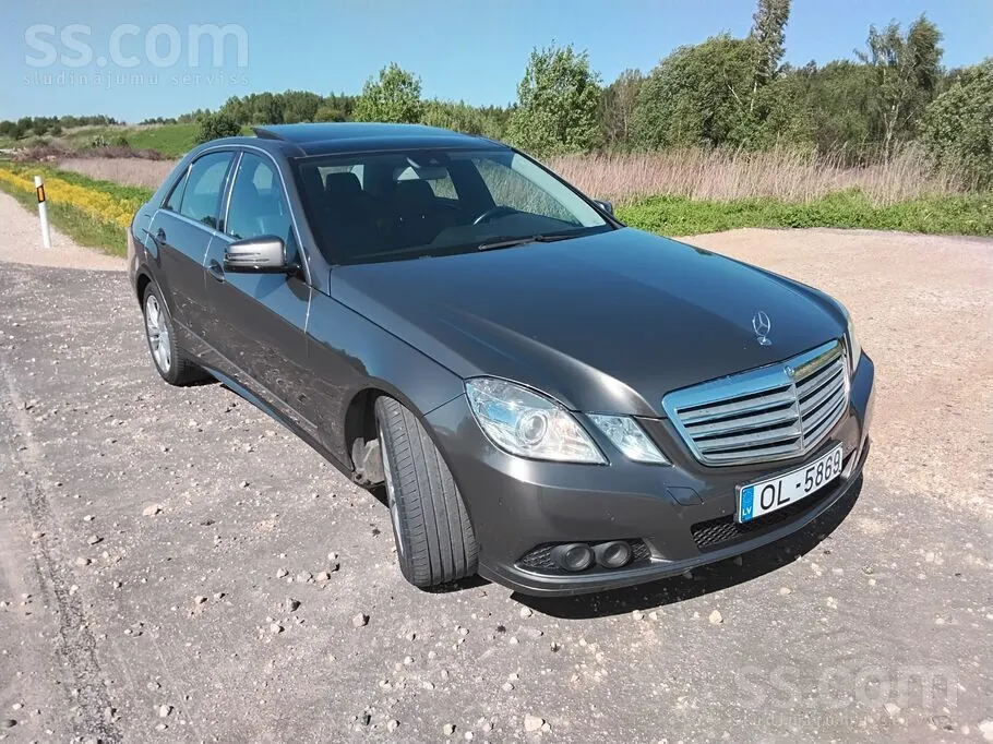 Mercedes-Benz E200 2011 photo 4