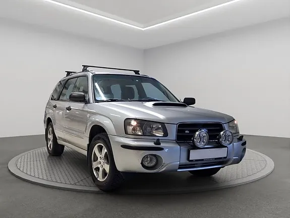 Subaru Forester 2005 photo 2