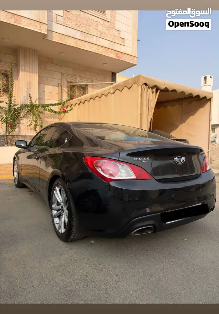 Genesis Coupé 2011 photo 4