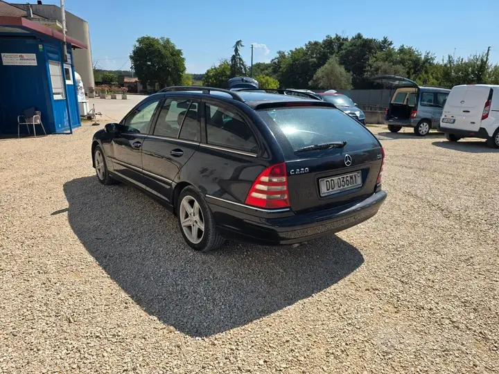 Mercedes-Benz C 2007 photo 4