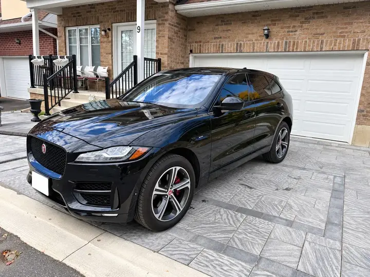 Jaguar F-Pace 2018 photo 3