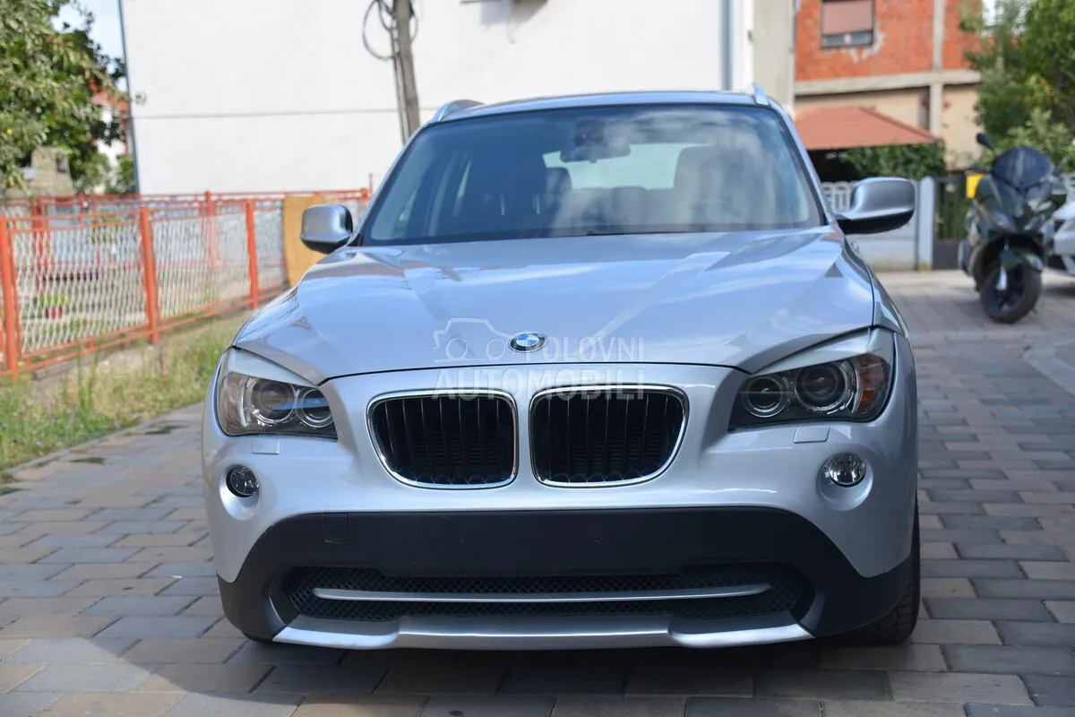 BMW X1 2012 photo 2