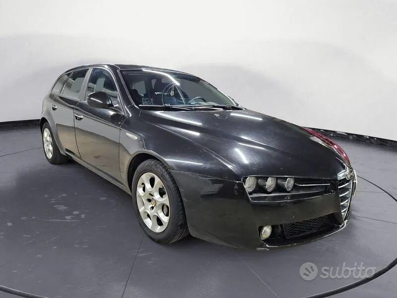 Alfa Romeo 159 2008 photo 2