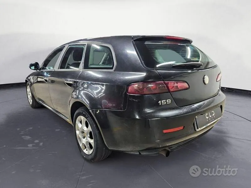 Alfa Romeo 159 2008 photo 5