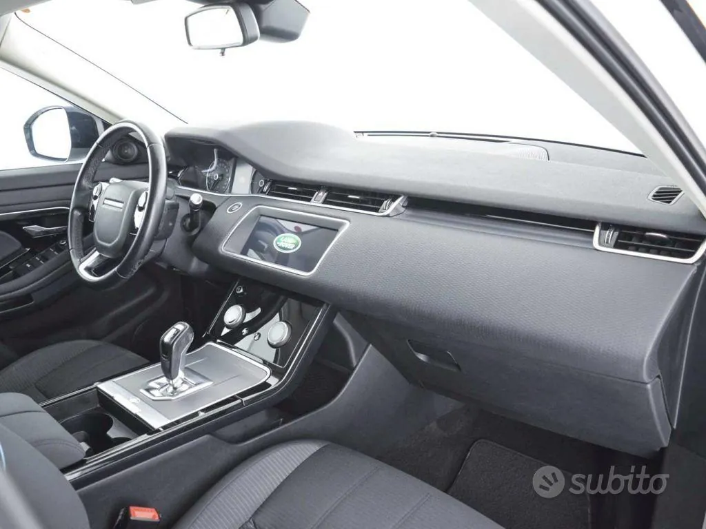 Land Rover Range Rover Evoque 2020 photo 3