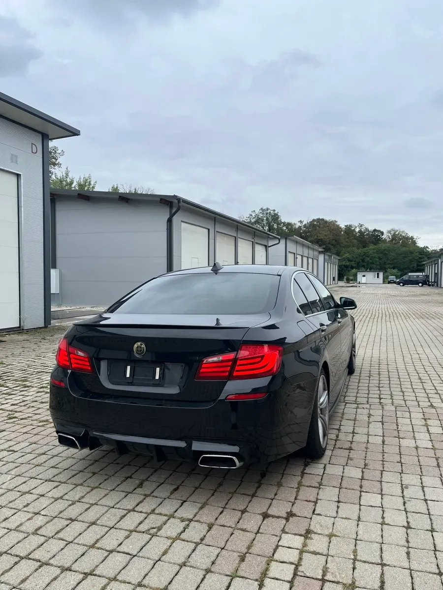 BMW 5 Series 2010 photo 3