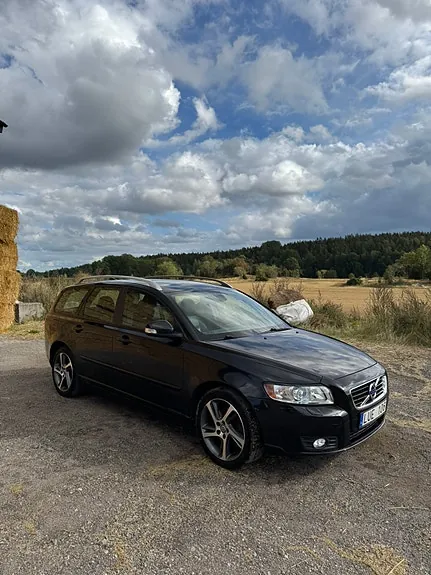 Volvo V50 2012 photo 2