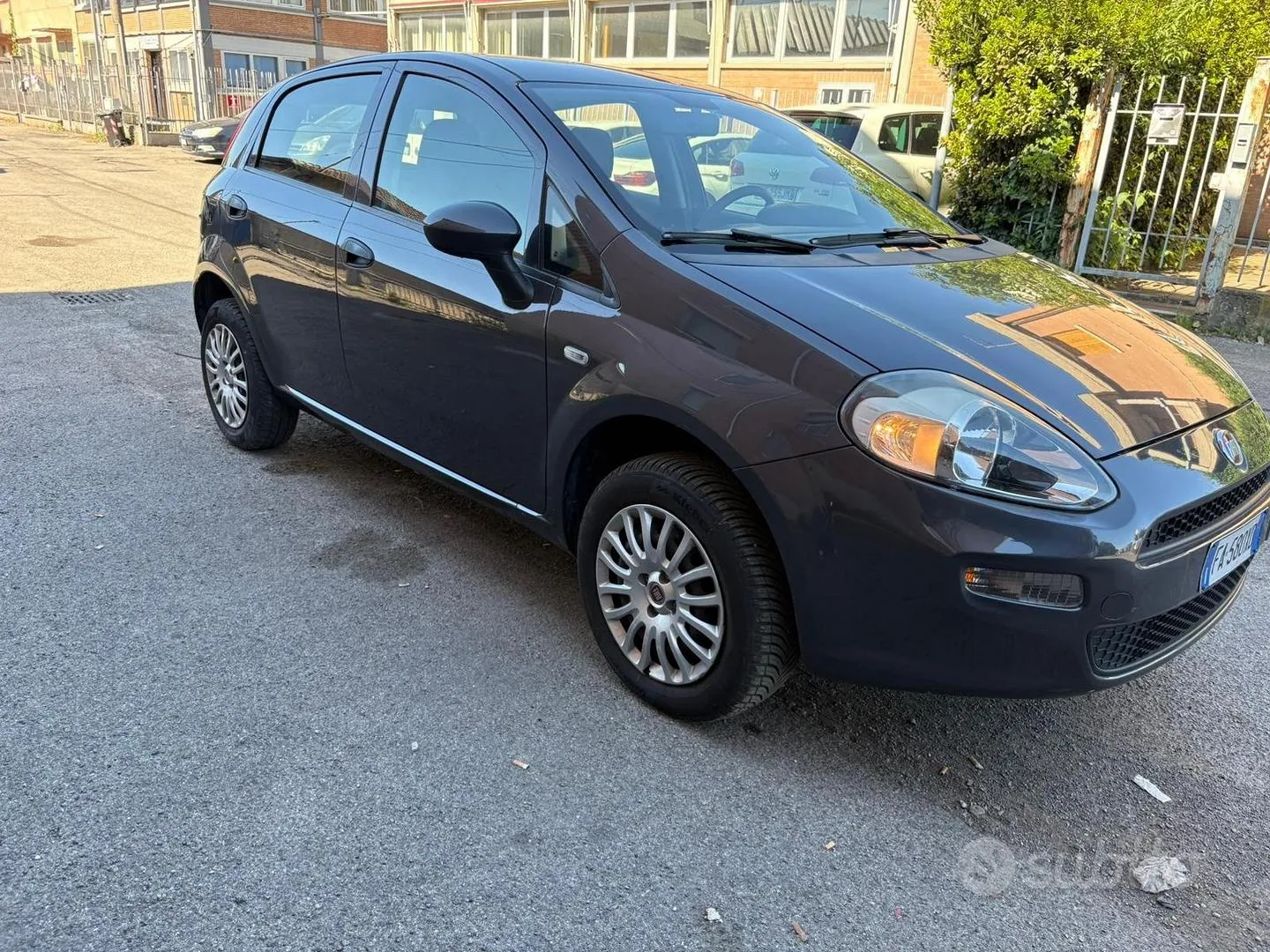 Fiat Punto 2016 photo 2