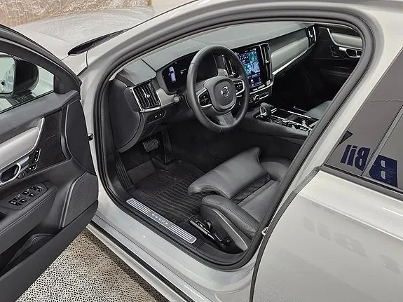 Volvo V90 2026 photo 2