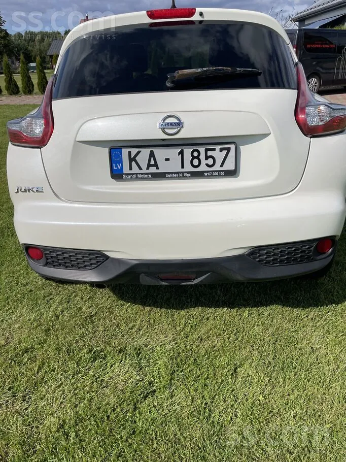 Nissan Juke 2015 photo 2