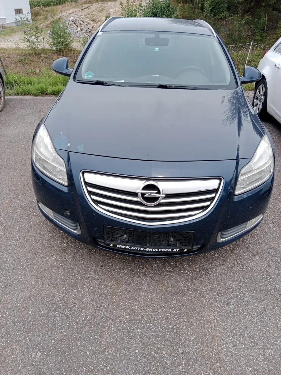 Opel Insignia 2011 photo 2