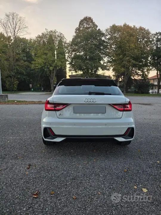 Audi A1 Sportback 2023 photo 2