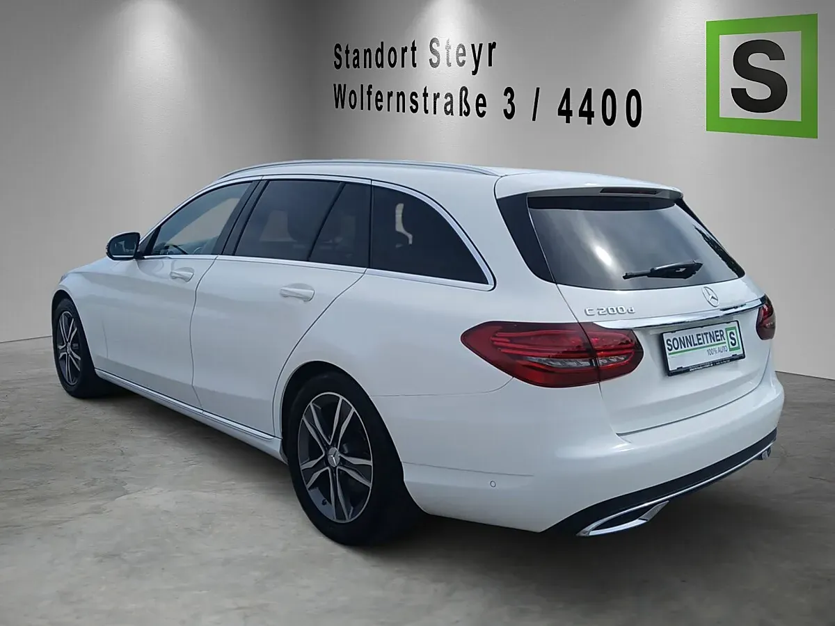 Mercedes-Benz C-Class 2018 photo 2