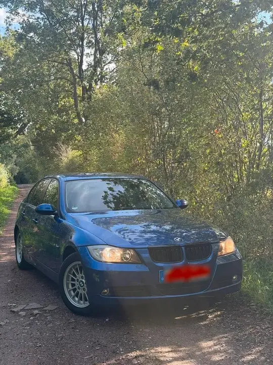 BMW 318I