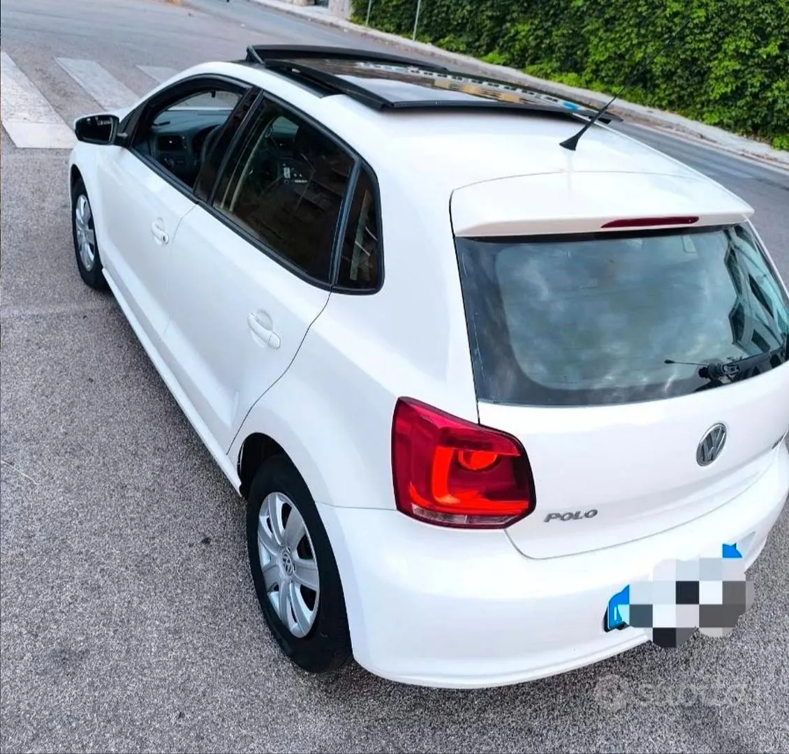 Volkswagen Polo 2011 photo 3