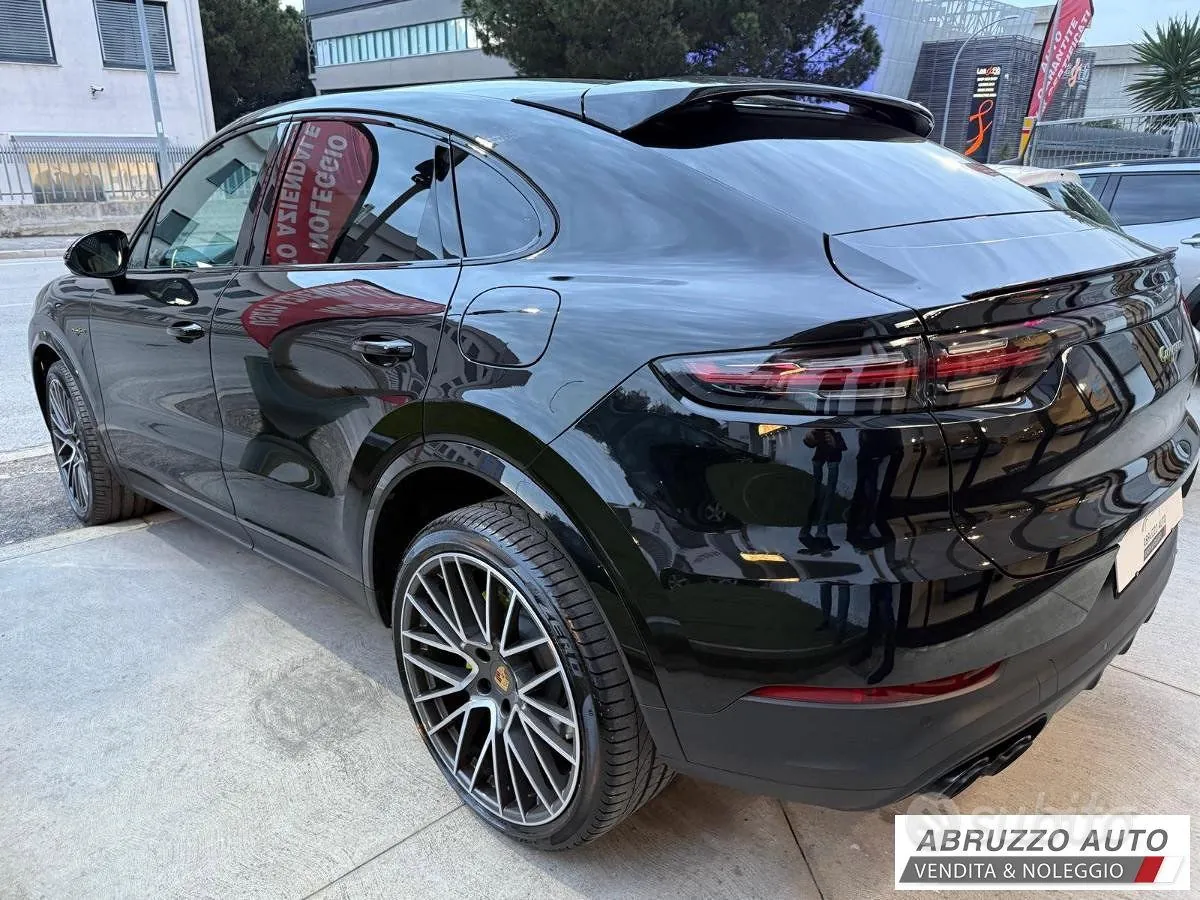 Porsche Cayenne 2022 photo 4