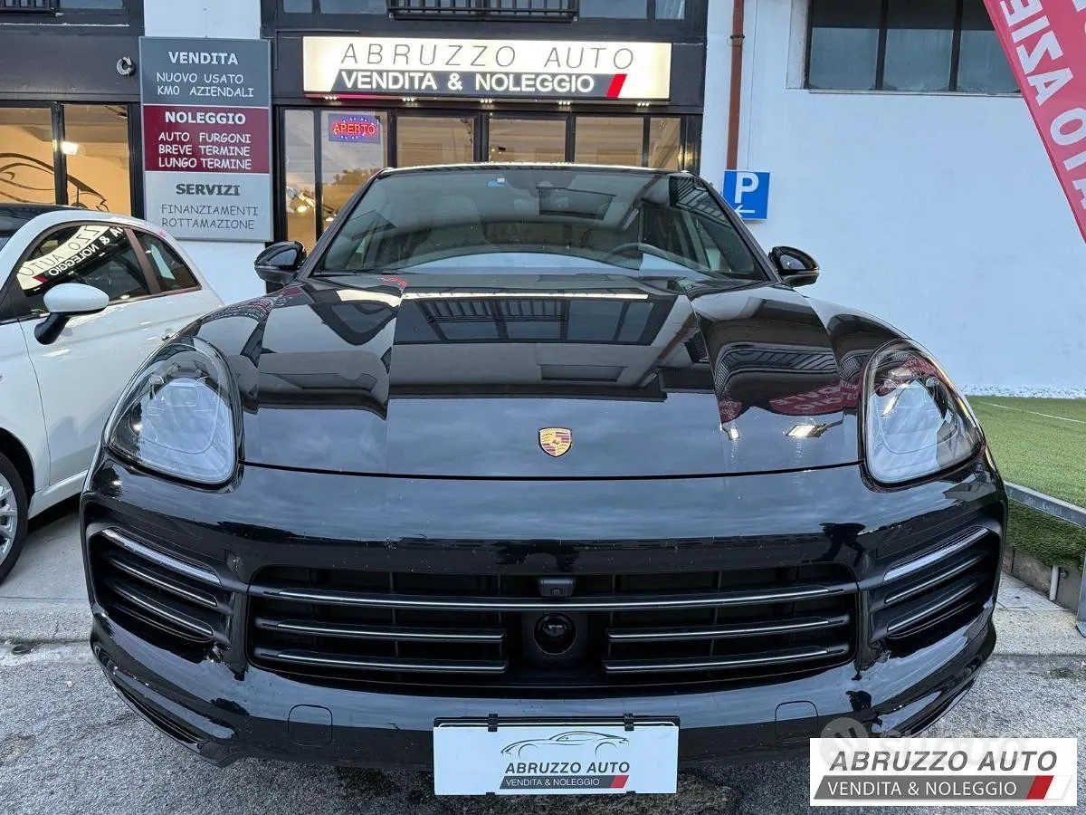 Porsche Cayenne 2022 photo 2