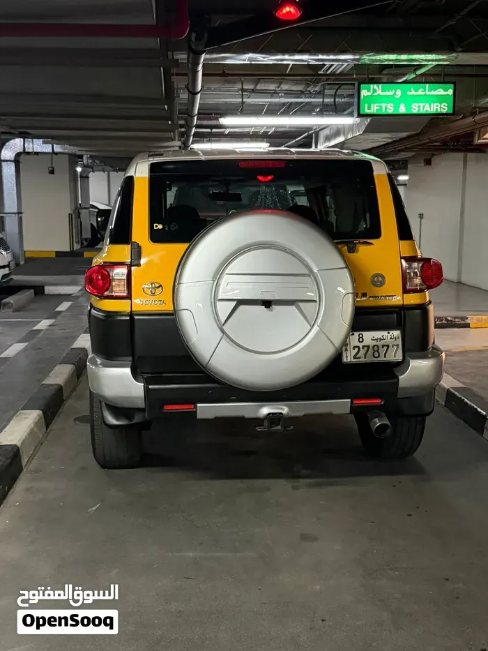 Toyota Fj 2010 photo 2