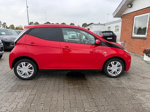 Toyota Aygo 2015 photo 4