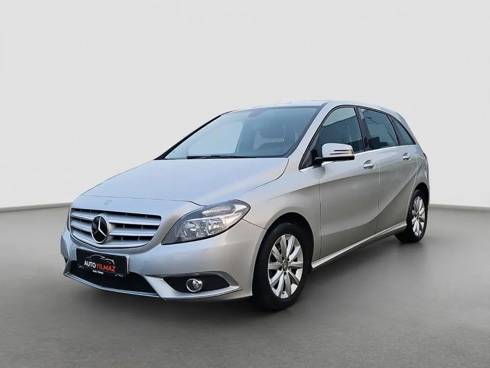 Mercedes-Benz B 180