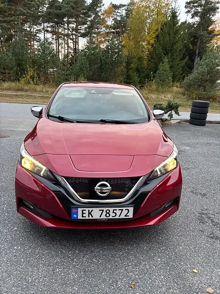 Nissan Leaf 2018 photo 2