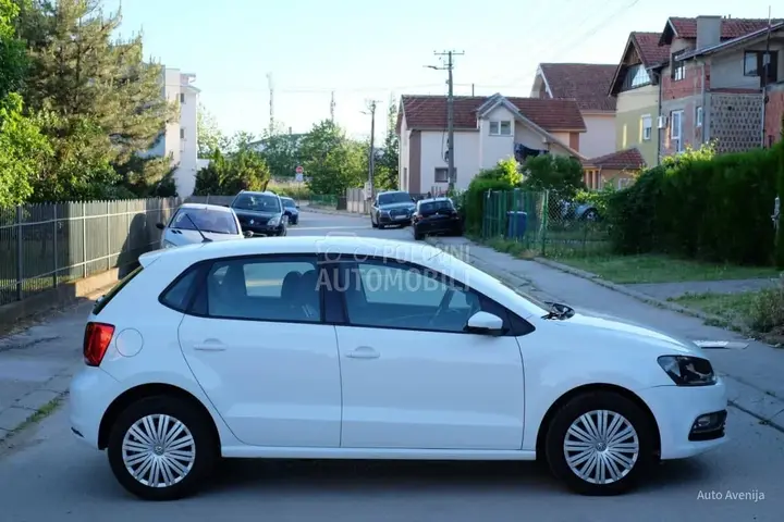 Volkswagen Polo 2015 photo 5