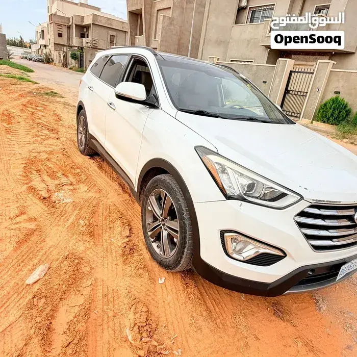 Hyundai Santa Fe 2015 photo 2