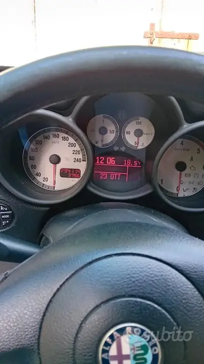 Alfa Romeo Gt 2006 photo 4