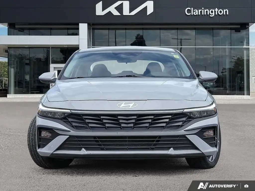 Hyundai Elantra 2025 photo 2