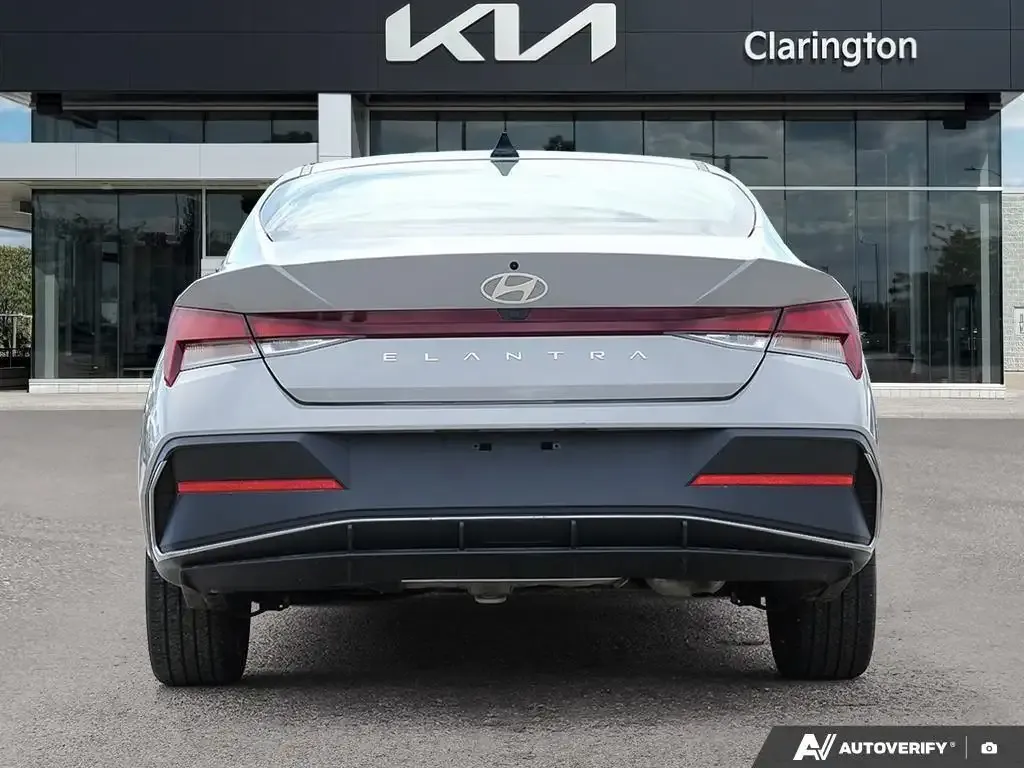 Hyundai Elantra 2025 photo 5