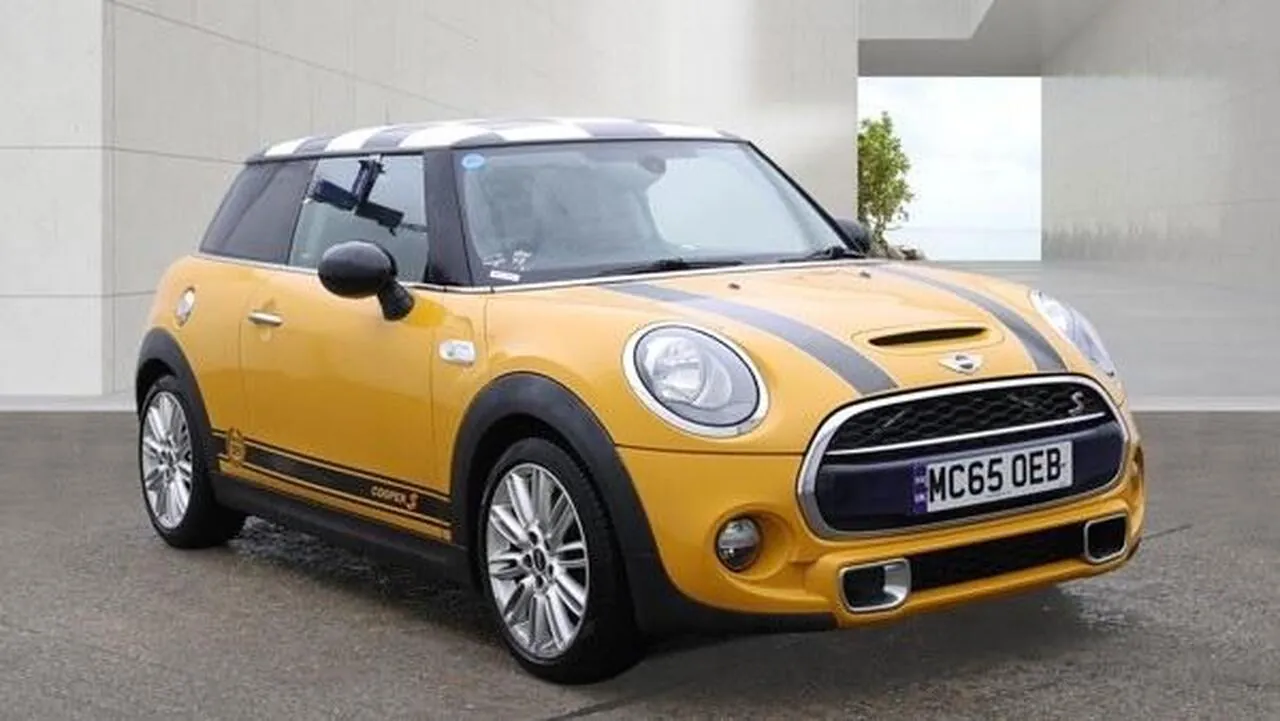Mini Cooper S 2015 photo 4