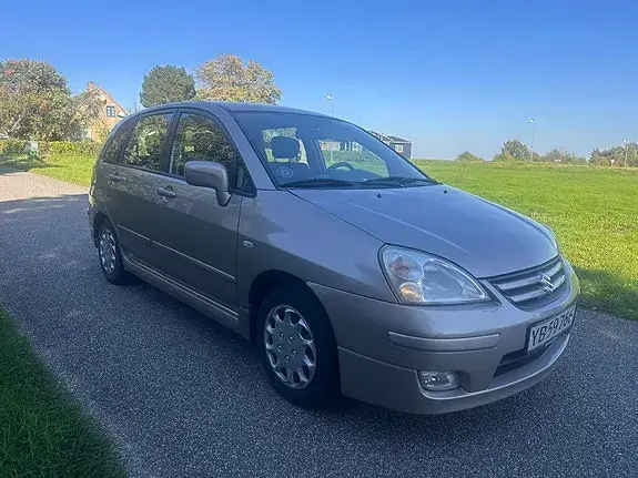 Suzuki Liana 2006 photo 3