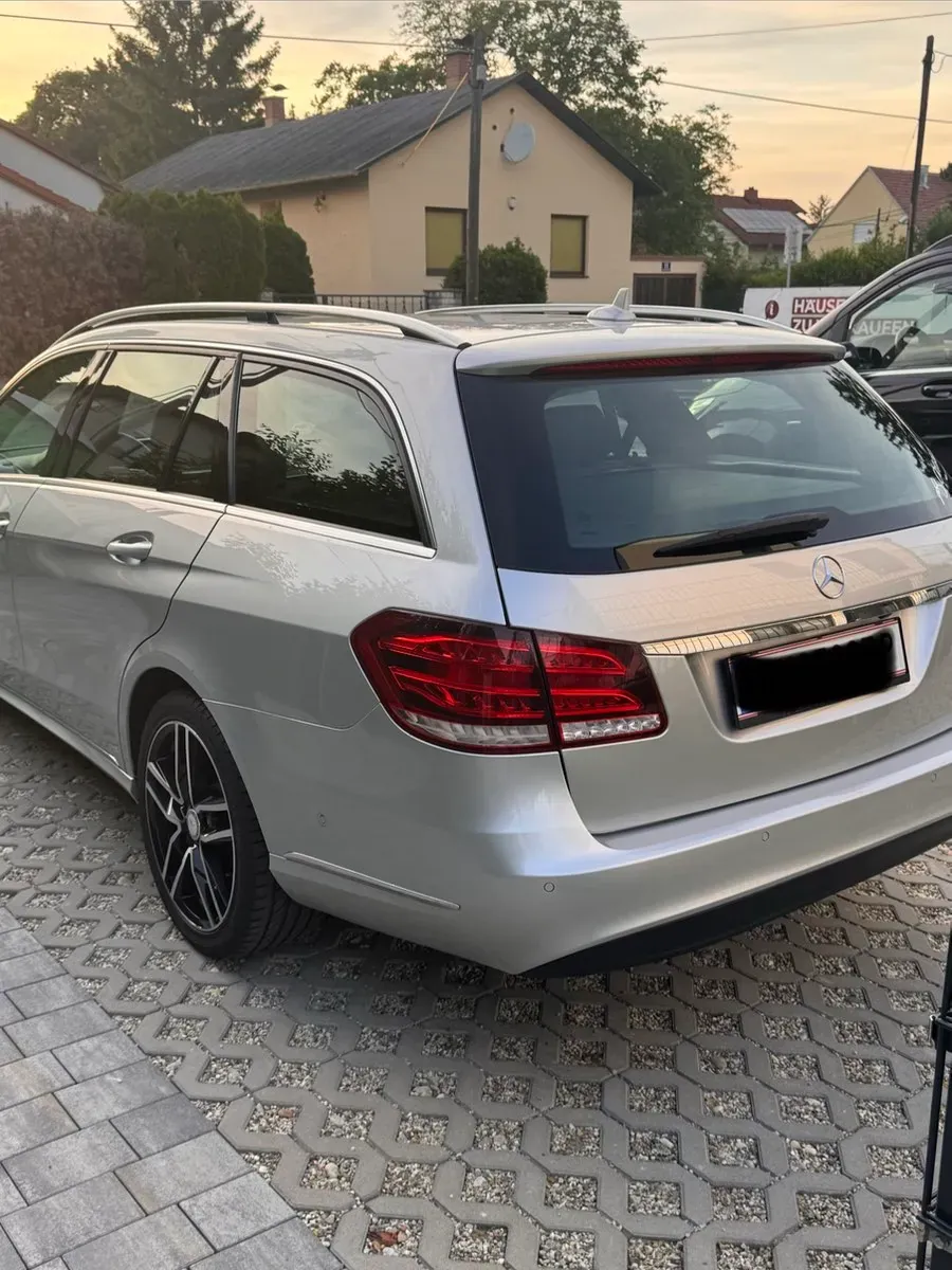 Mercedes-Benz E-Class 2015 photo 3