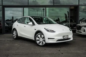 Tesla Model Y 2022 photo 2