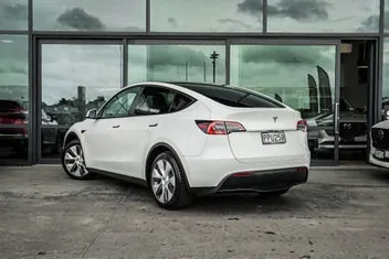 Tesla Model Y 2022 photo 4