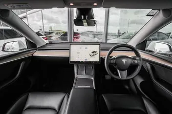 Tesla Model Y 2022 photo 3