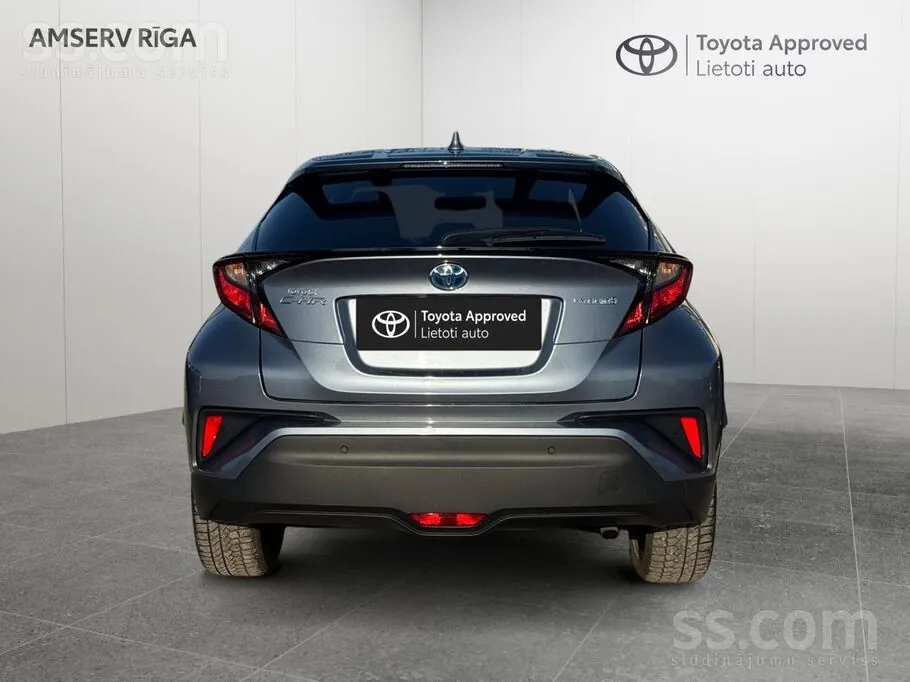 Toyota C-Hr 2023 photo 4