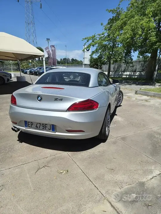 BMW Z4 2012 photo 3