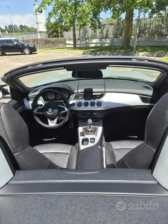 BMW Z4 2012 photo 5