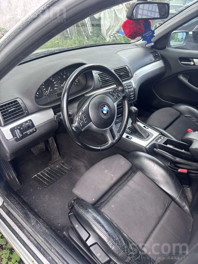 BMW 325 2003 photo 2
