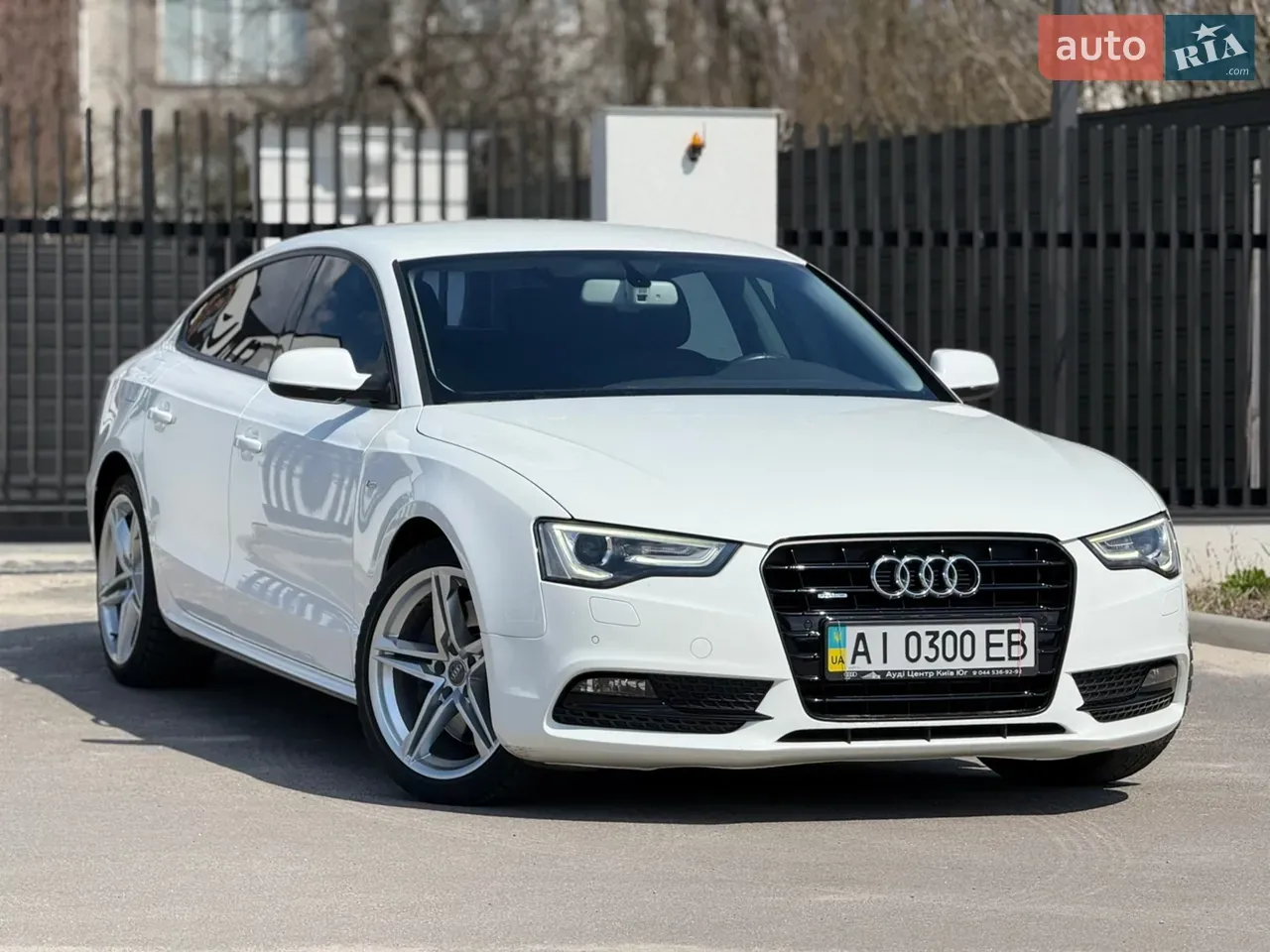 Audi A5 2012 photo 4