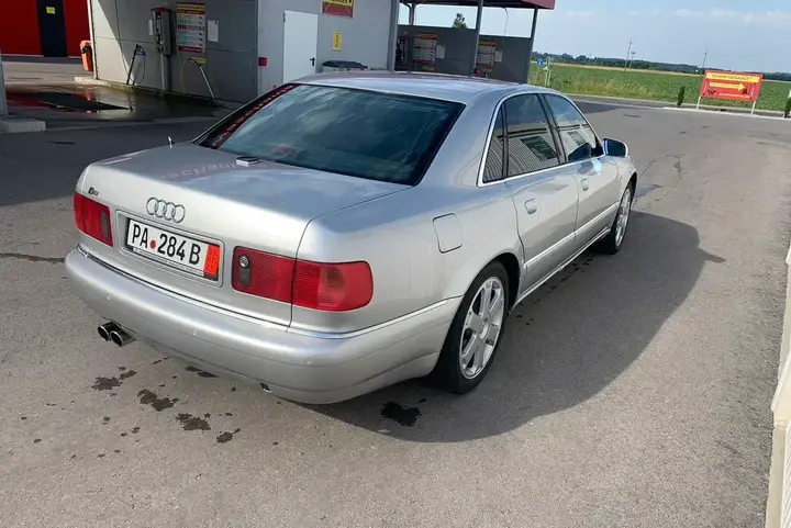 Audi A8 2001 photo 3
