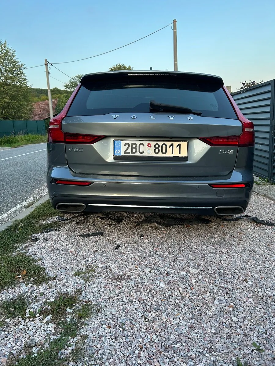 Volvo V60 2019 photo 5