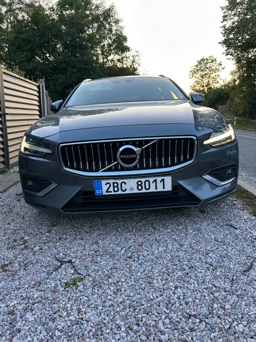 Volvo V60 2019 photo 2