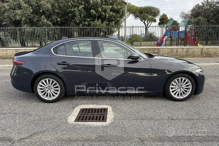 Alfa Romeo Giulia 2017 photo 4