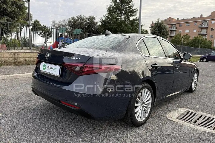 Alfa Romeo Giulia 2017 photo 5