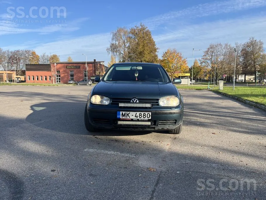 Volkswagen Golf 4 2001 photo 2