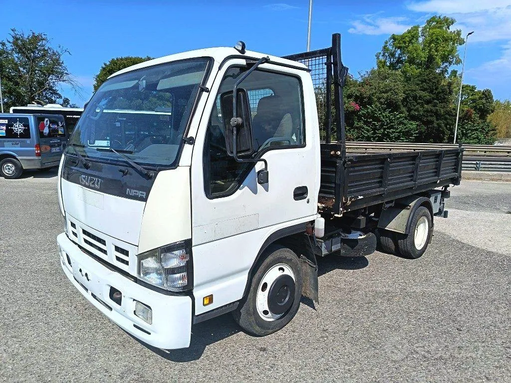 Isuzu Nkr