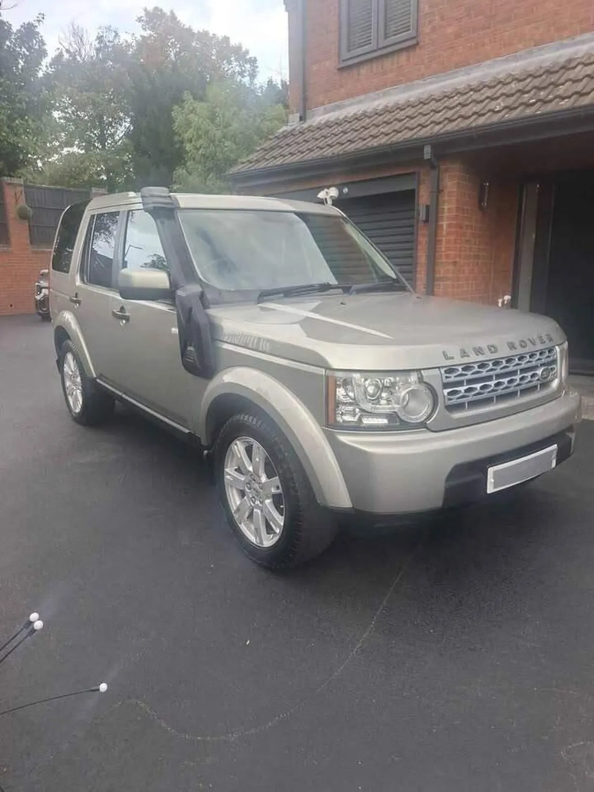 Land Rover Discovery 4 2012 photo 3